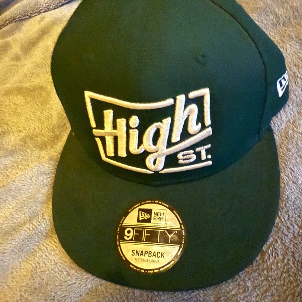 HiGH ST DELI green snap back hat